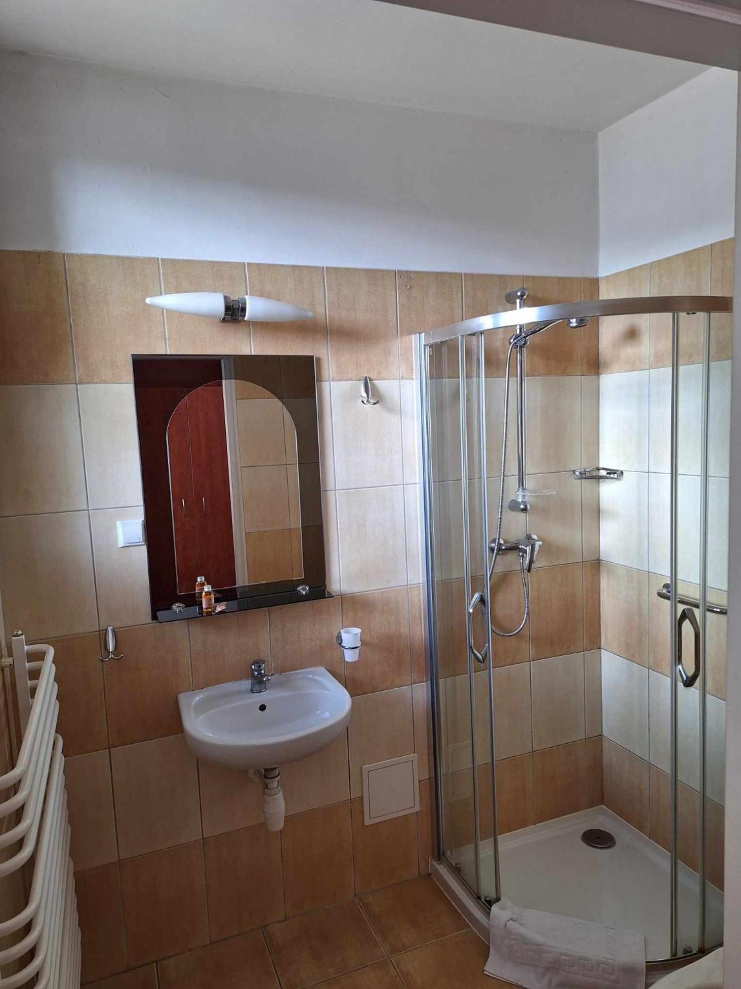 Hotel *** Nat Krynica-Zdrój Esterno foto