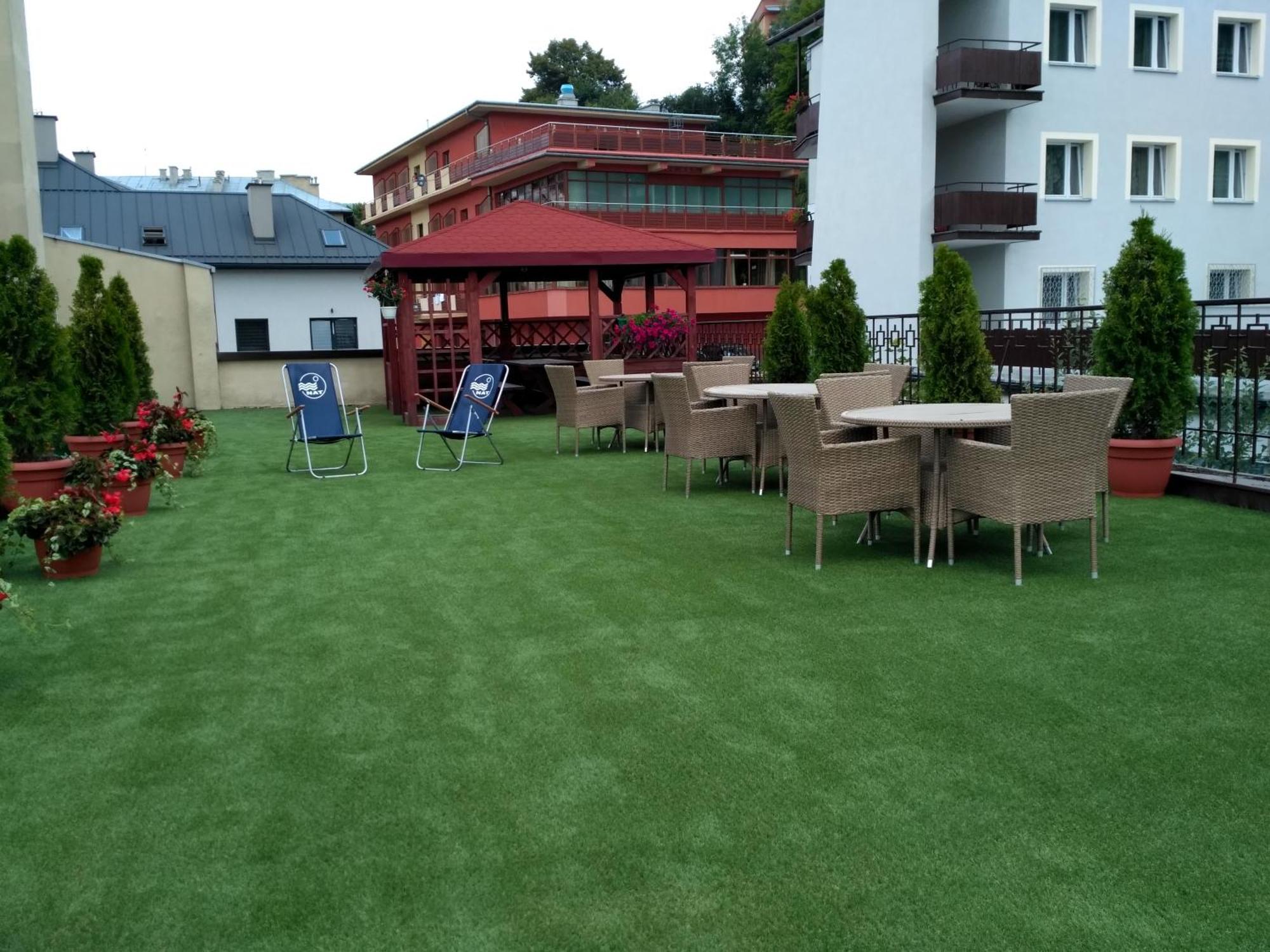 Hotel *** Nat Krynica-Zdrój Esterno foto