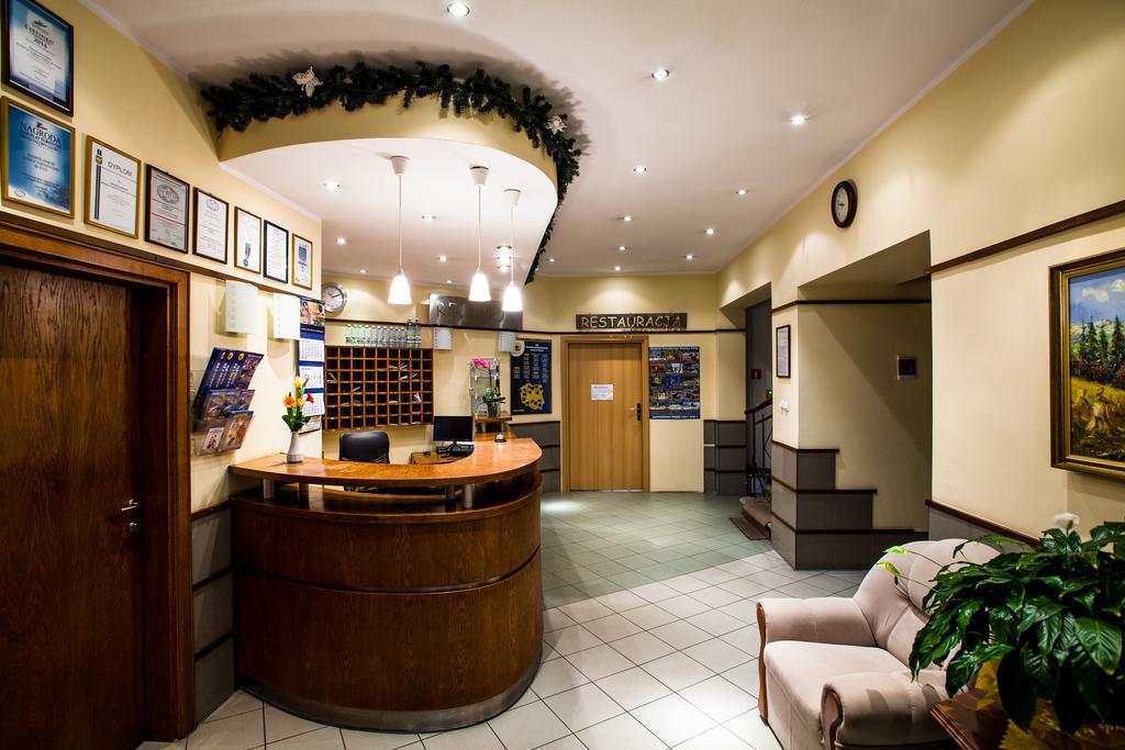 Hotel *** Nat Krynica-Zdrój Esterno foto