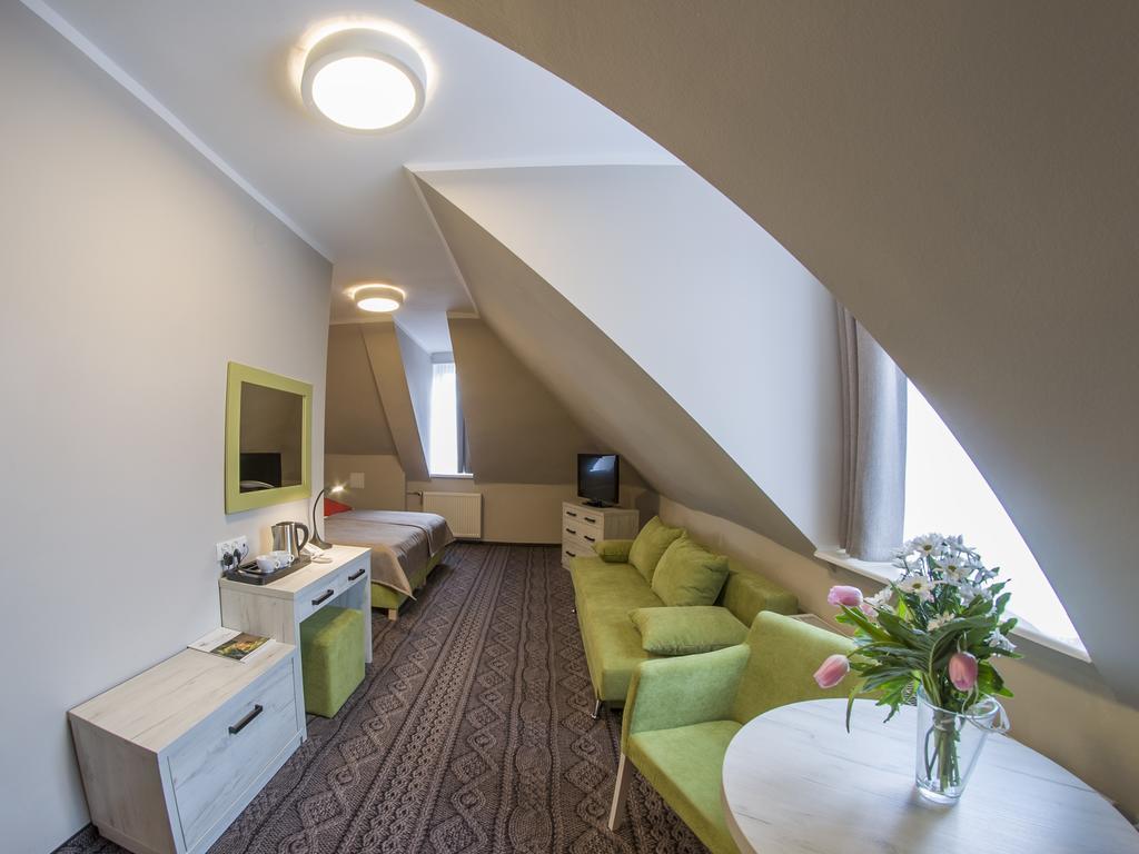 Hotel *** Nat Krynica-Zdrój Esterno foto