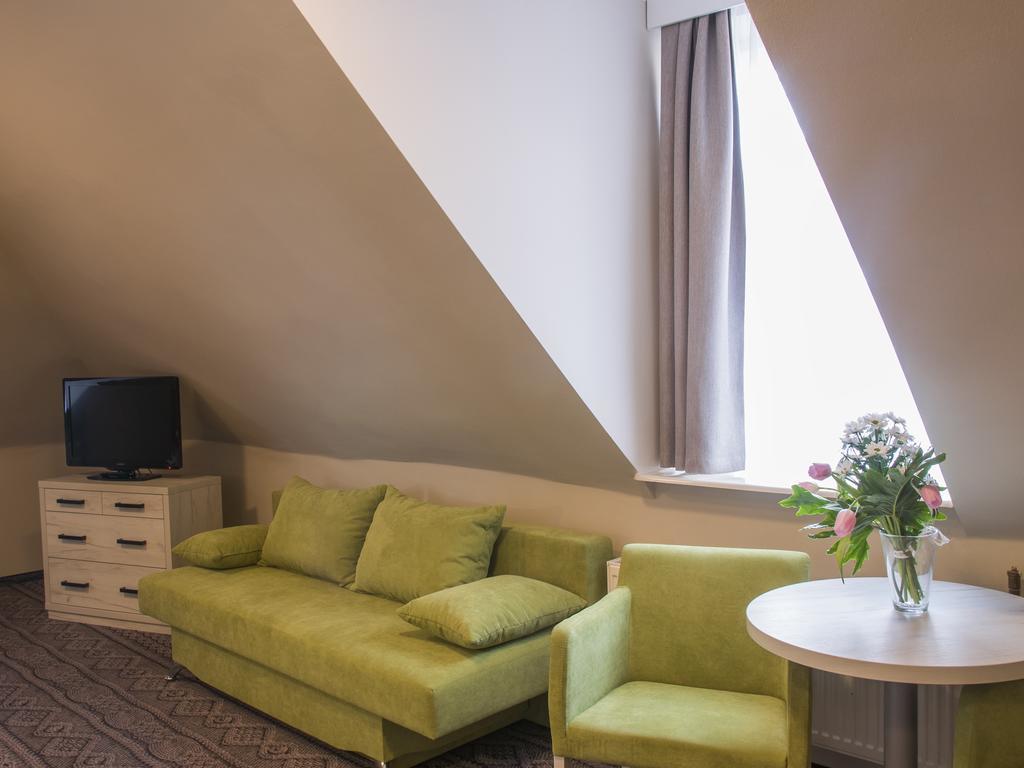 Hotel *** Nat Krynica-Zdrój Esterno foto
