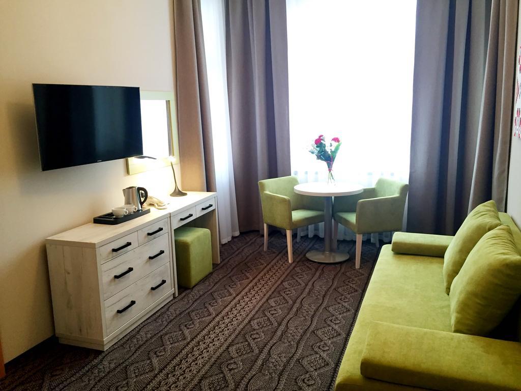 Hotel *** Nat Krynica-Zdrój Esterno foto