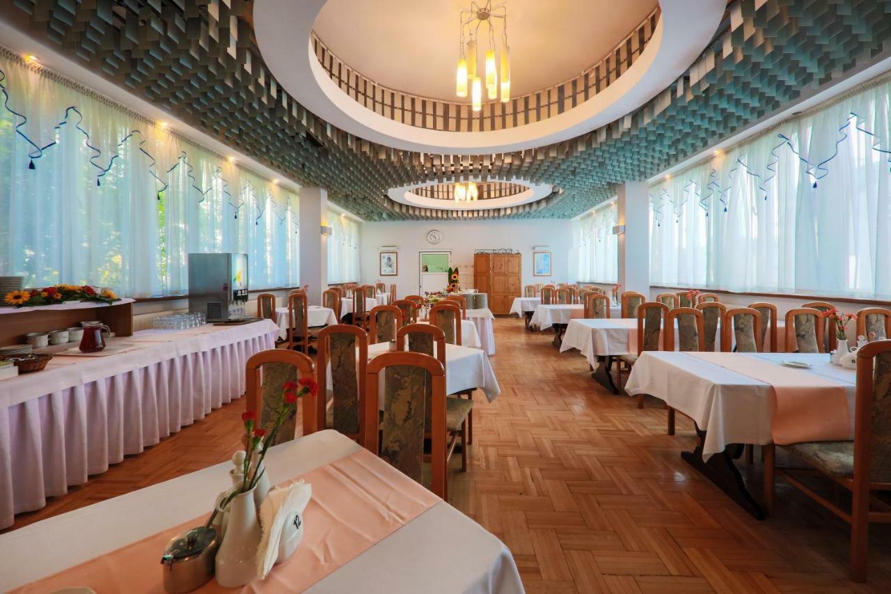 Hotel *** Nat Krynica-Zdrój Esterno foto