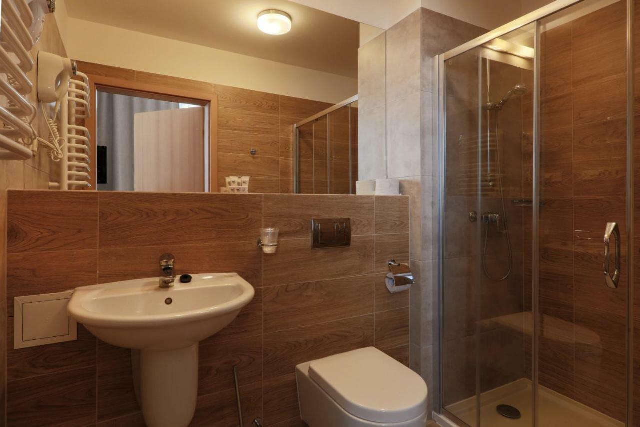 Hotel *** Nat Krynica-Zdrój Esterno foto